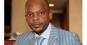 Robert Dussey : Cette « tête brulée » de Faure informe : « le Togo sera prioritaire de l’aide de la France en 2014 »